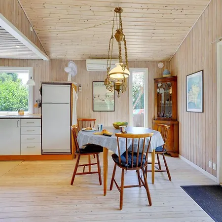 Mile - 260m From The Sea By Interhome Feriehus Bøtø By