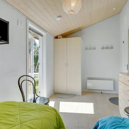 Mile - 260m From The Sea By Interhome 펜션 Bøtø By